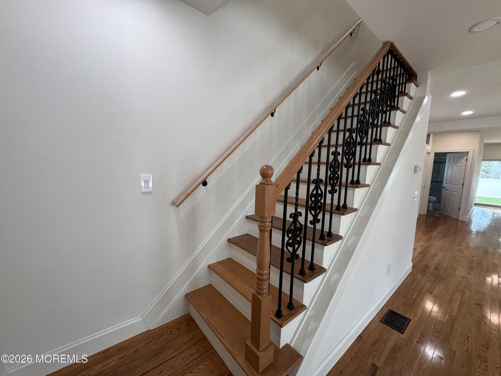 13 Locust Avenue - Photo 10