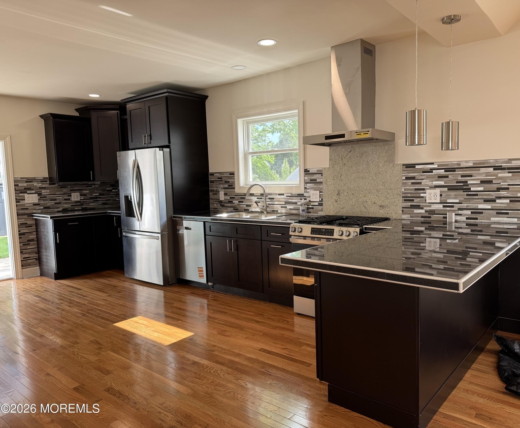13 Locust Avenue - Photo 8