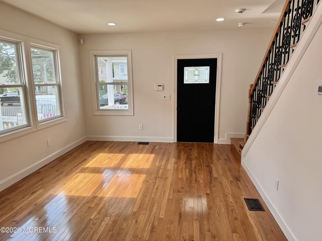 13 Locust Avenue - Photo 2
