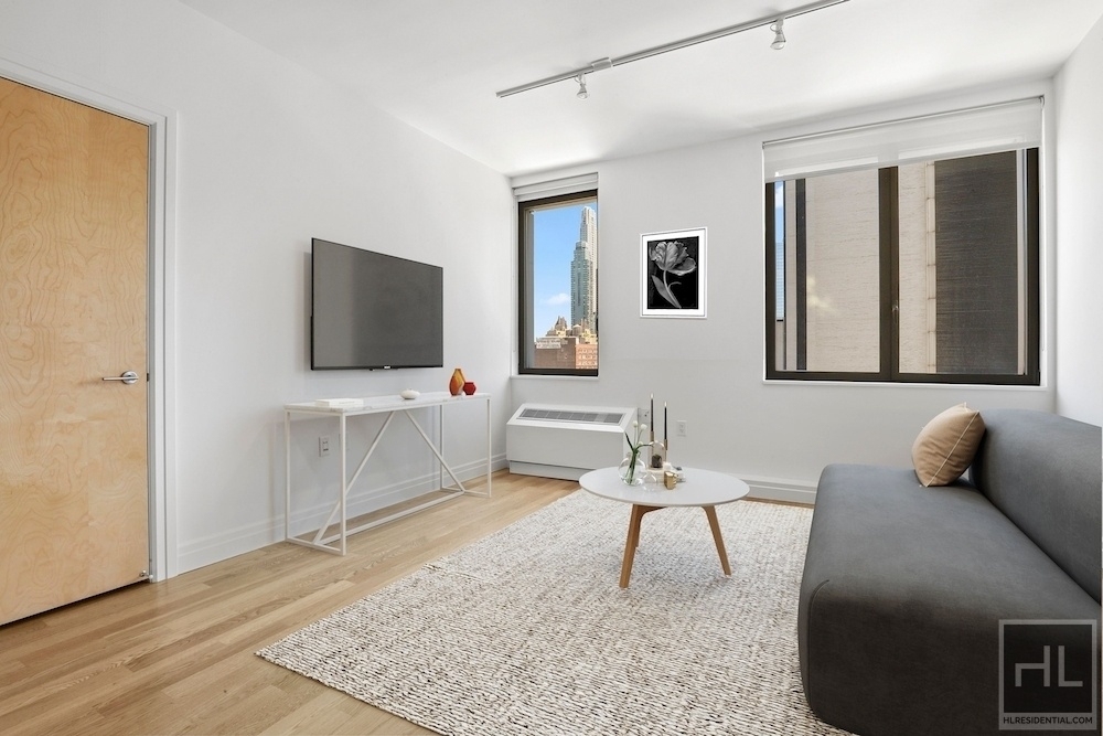 West 54th Street - Photo 1