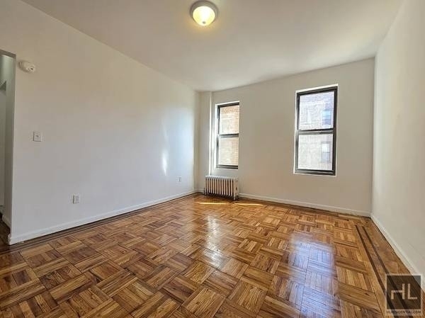 Buffalo Avenue - Photo 3