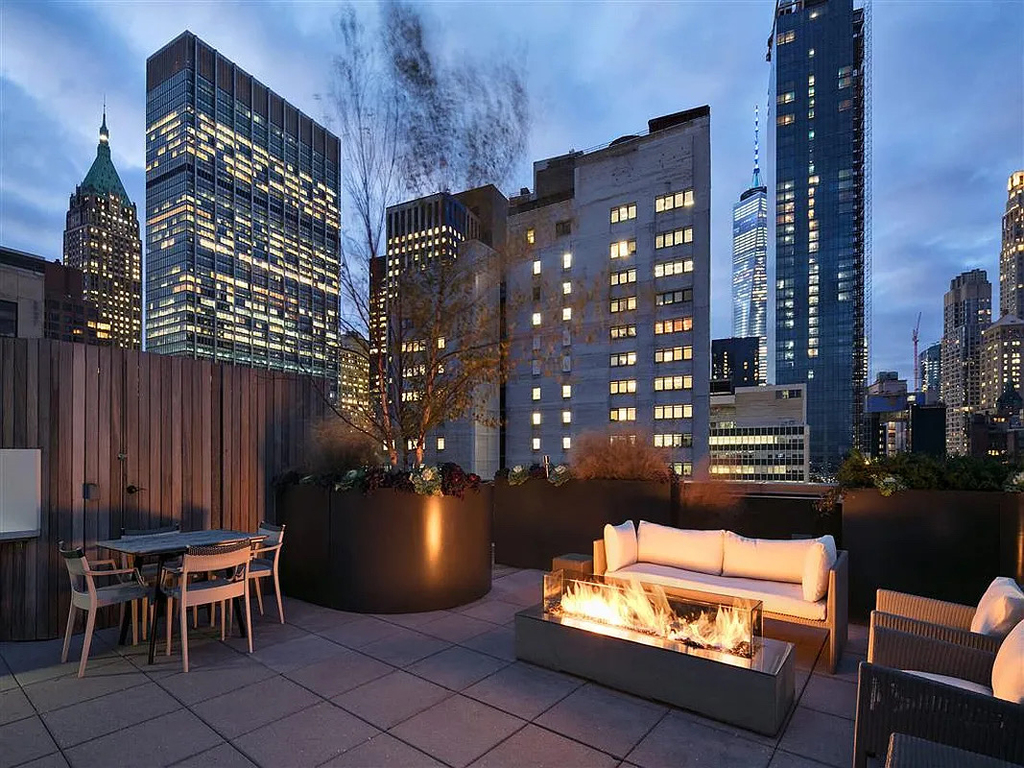 Financial District  - Photo 5