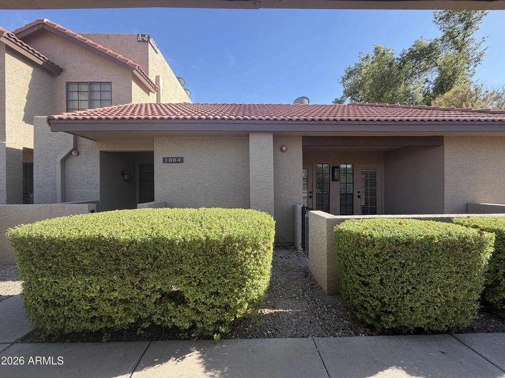 8625 E Belleview Place - Photo 0