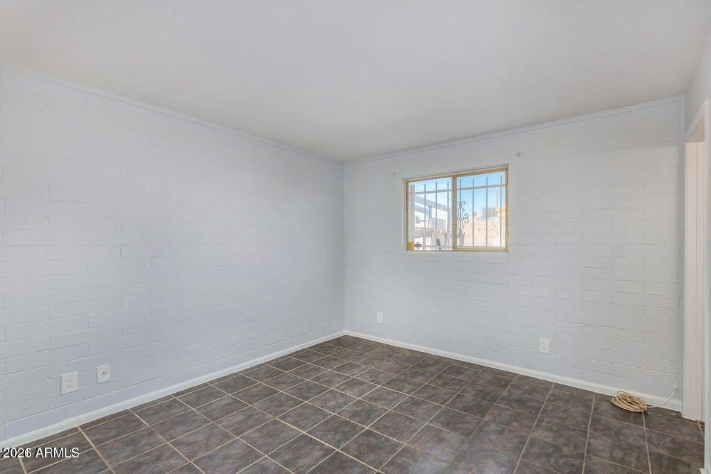 2226 W Heatherbrae Drive - Photo 9