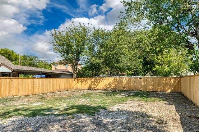 2610 Michigan Avenue - Photo 18