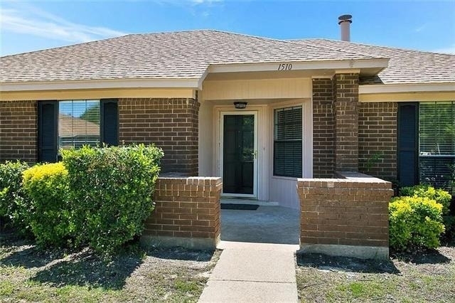 1510 Gardenia Drive - Photo 1