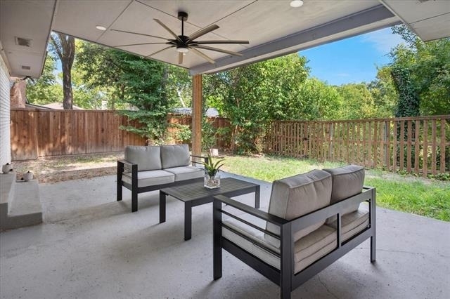 912 Glen Oaks Boulevard - Photo 11
