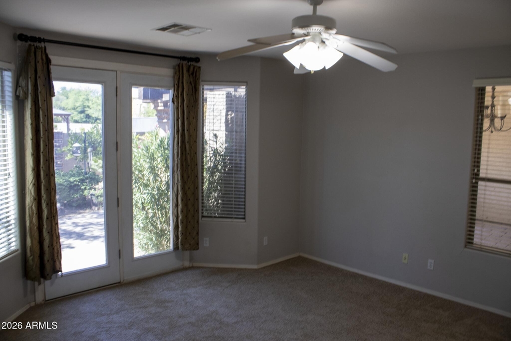 10321 W Windsor Avenue - Photo 21