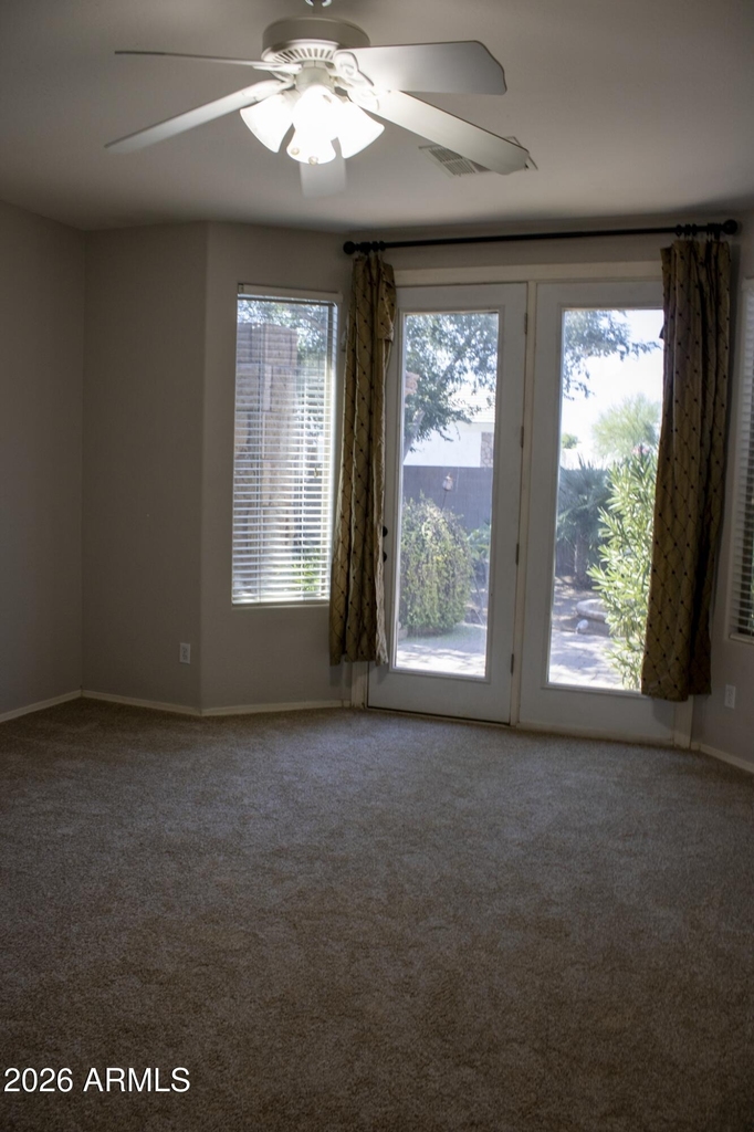 10321 W Windsor Avenue - Photo 20