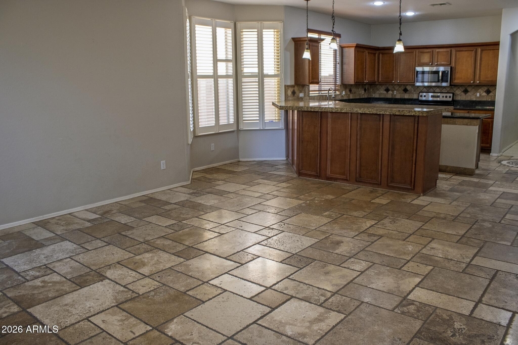 10321 W Windsor Avenue - Photo 13