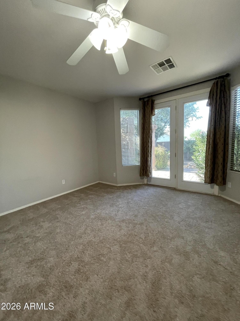 10321 W Windsor Avenue - Photo 10