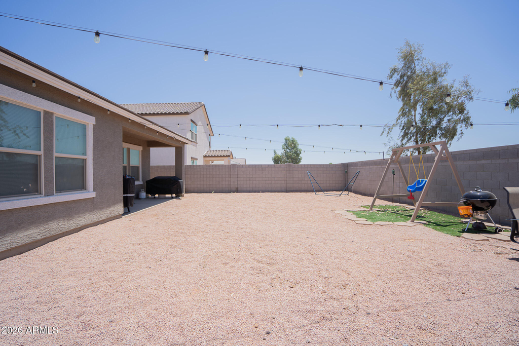 36043 W Santa Clara Avenue - Photo 25