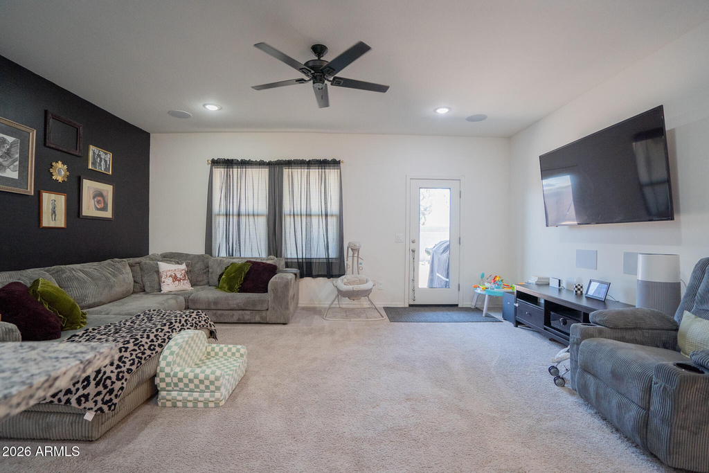 36043 W Santa Clara Avenue - Photo 2