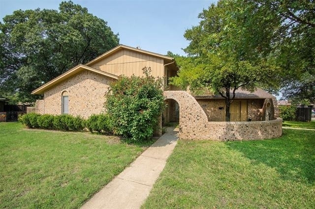 12833 Pandora Drive - Photo 1