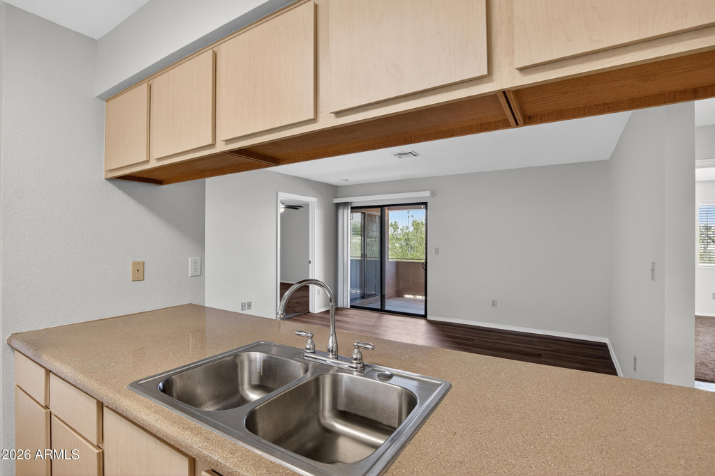 16033 N 25th Street - Photo 6