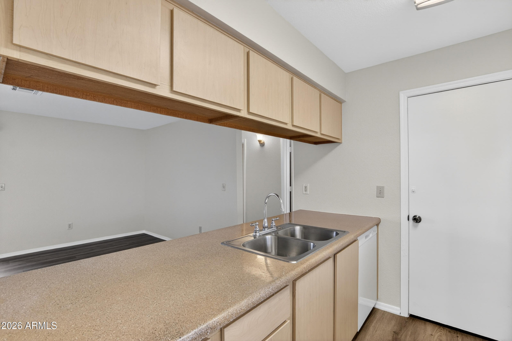 16033 N 25th Street - Photo 5