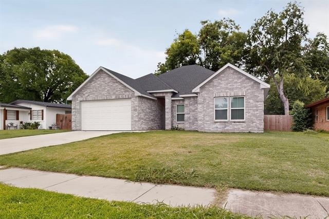 2000 Skylark Drive - Photo 2
