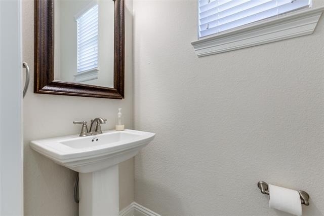 12618 Akenside Road - Photo 12