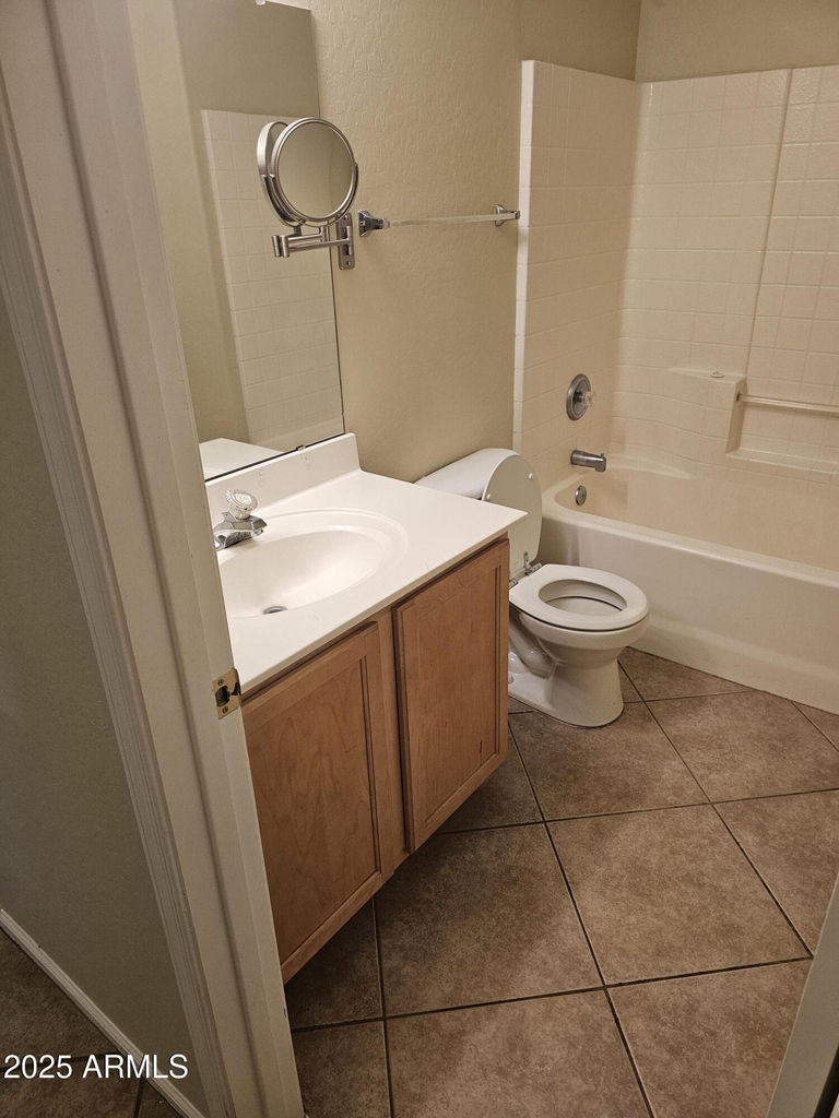 13217 W Mauna Loa Lane - Photo 5