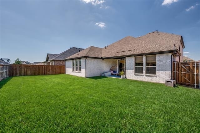 724 Danbury Street - Photo 26