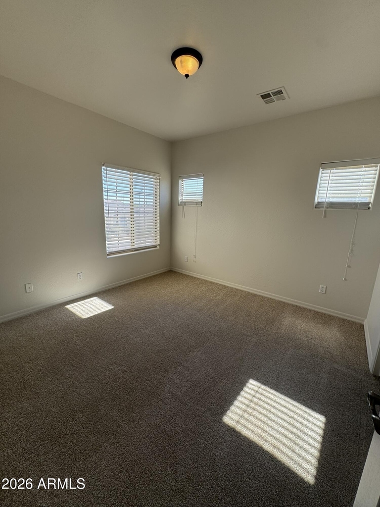 12128 W Tara Lane - Photo 10
