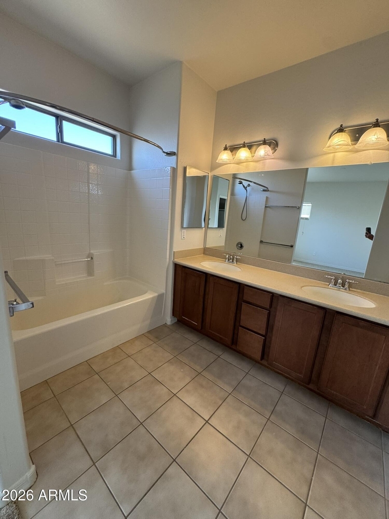 12128 W Tara Lane - Photo 14
