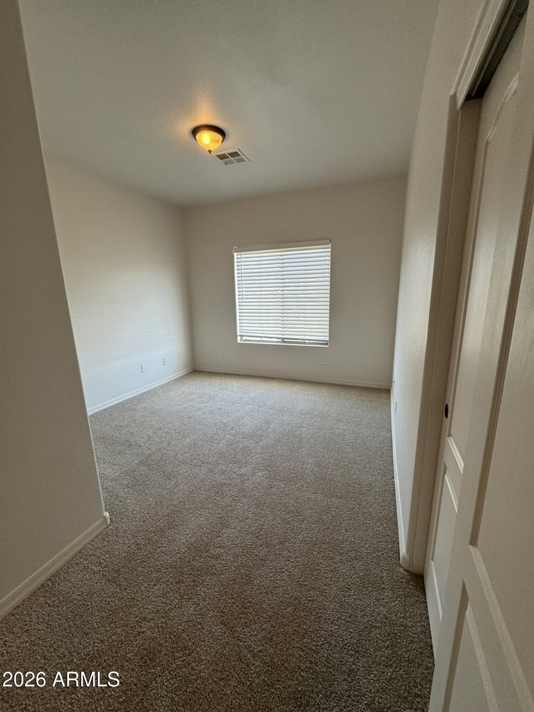 12128 W Tara Lane - Photo 9