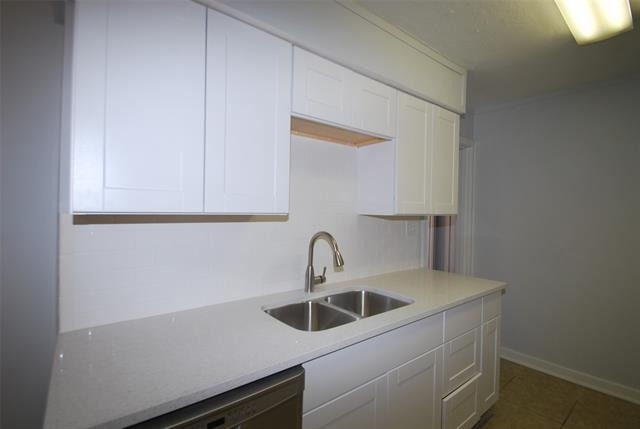 6918 Lockheed Avenue - Photo 2