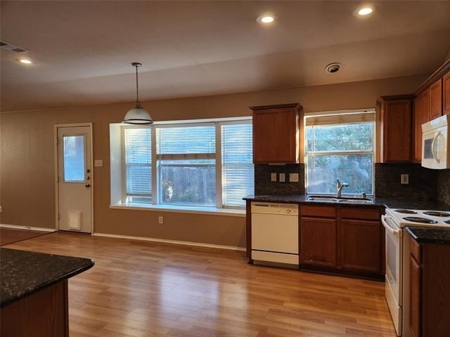 3913 Chimney Rock Drive - Photo 5