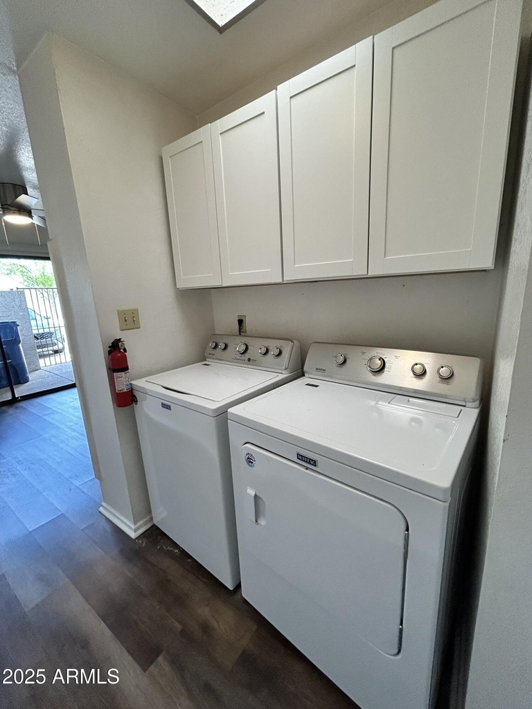 329 E Ambassador Drive - Photo 11