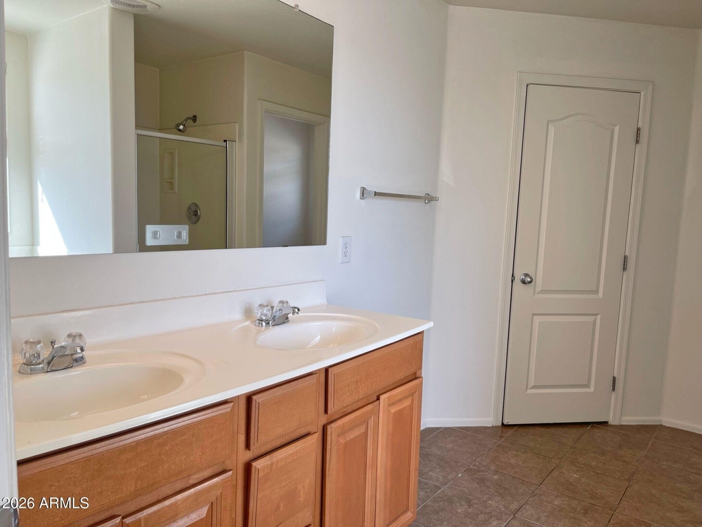 925 E Canyon Rock Road - Photo 10