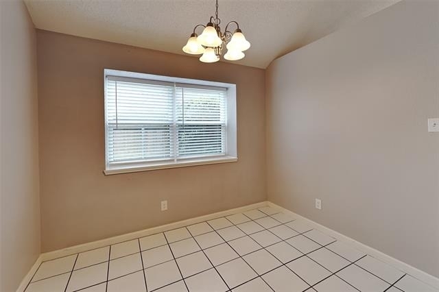 712 Bluebonnet Drive - Photo 4
