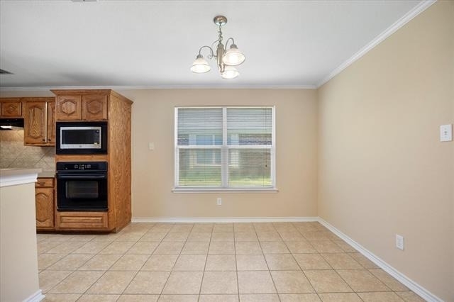 1100 Camelot Drive - Photo 11