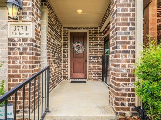 3770 White Clover Lane - Photo 2