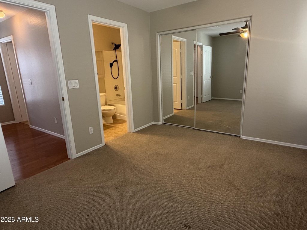 156 W Campbell Court - Photo 2
