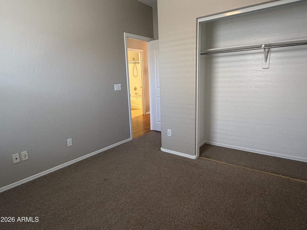 156 W Campbell Court - Photo 10