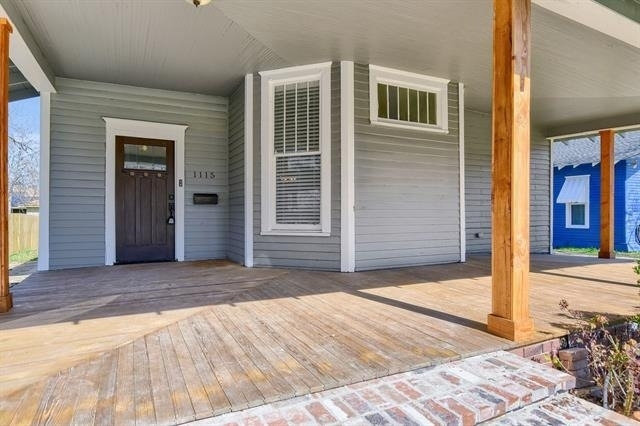 1115 W Bond Street - Photo 3