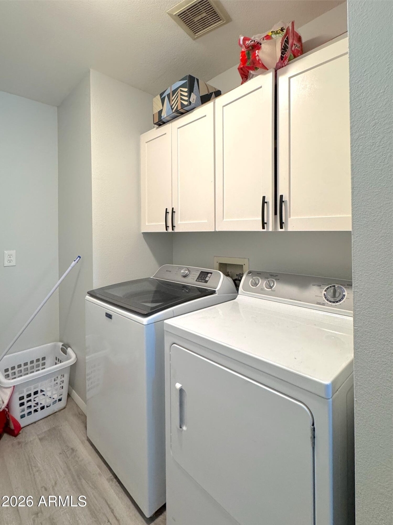 314 E Embassy Street - Photo 6