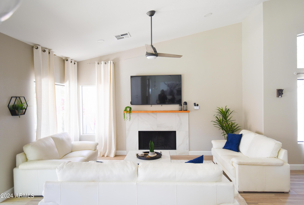 5921 E Grandview Road - Photo 2
