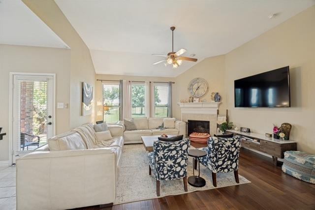 10017 Links Fairway Drive - Photo 4