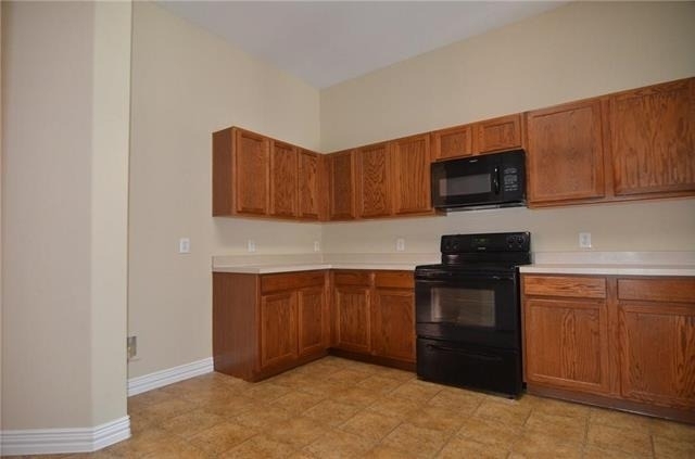 913 Fleming Street - Photo 8