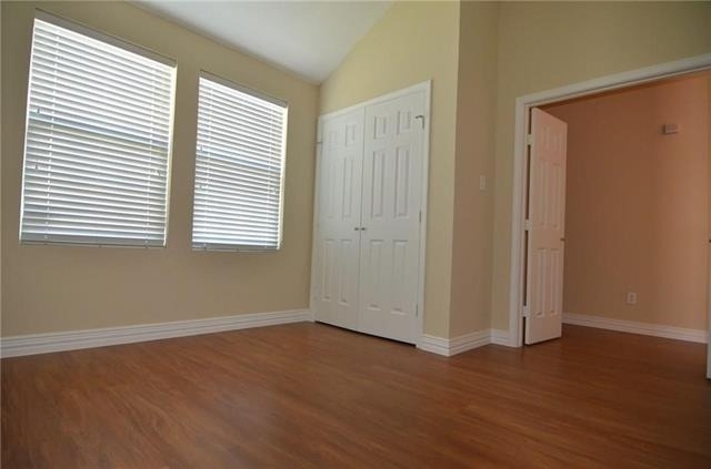 913 Fleming Street - Photo 2