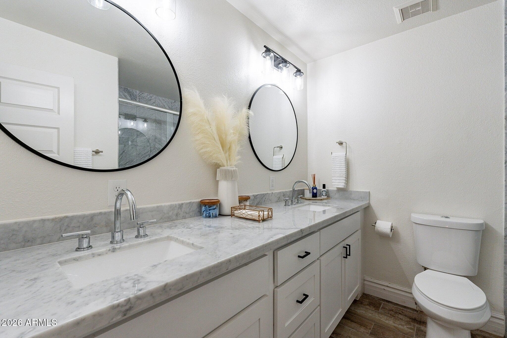 2033 E Harvard Drive - Photo 15