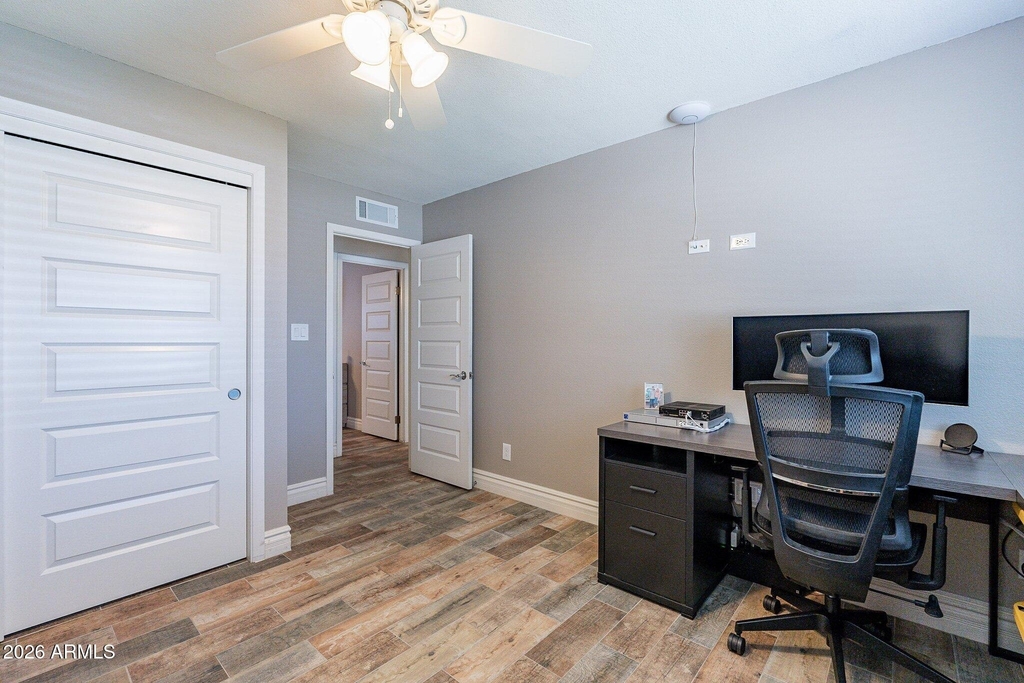2033 E Harvard Drive - Photo 18