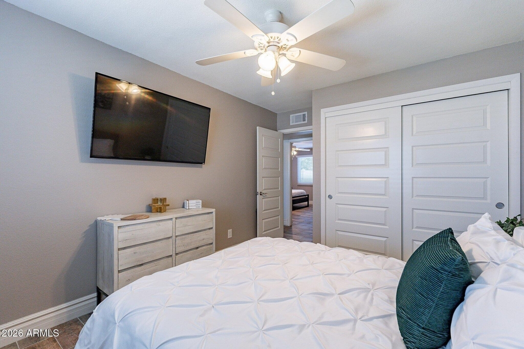 2033 E Harvard Drive - Photo 14