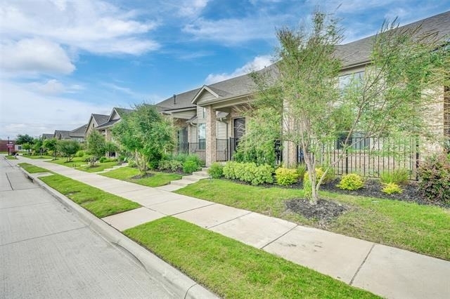 2717 Garden Gate Lane - Photo 2