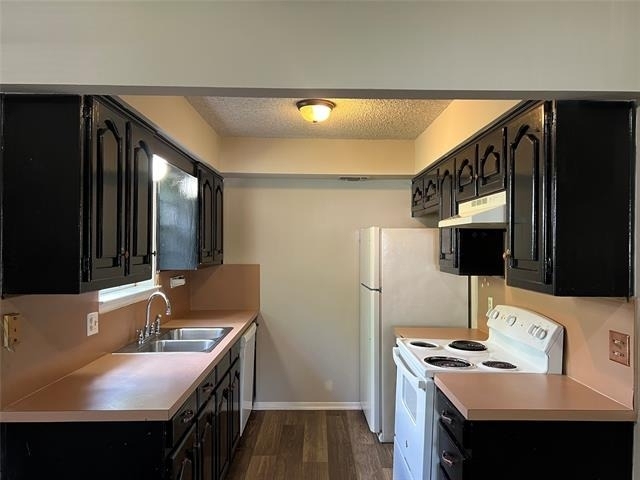 802 N Crockett Street - Photo 3