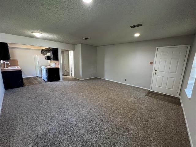 802 N Crockett Street - Photo 2