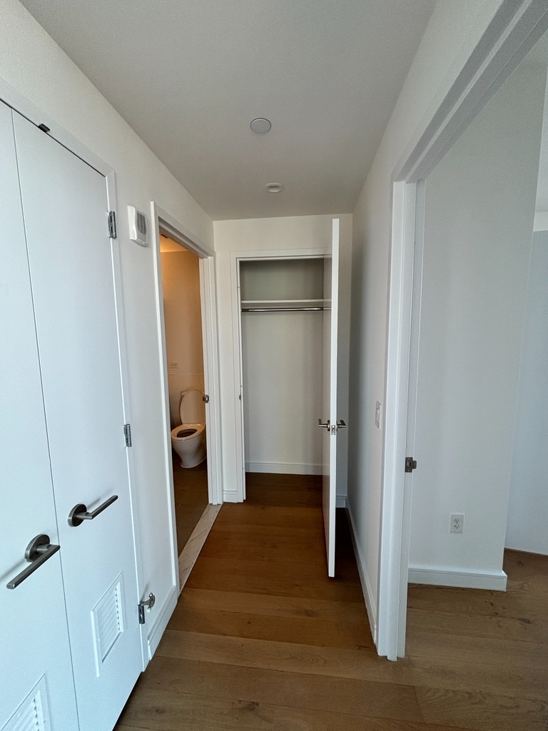 24th Street - Photo 10
