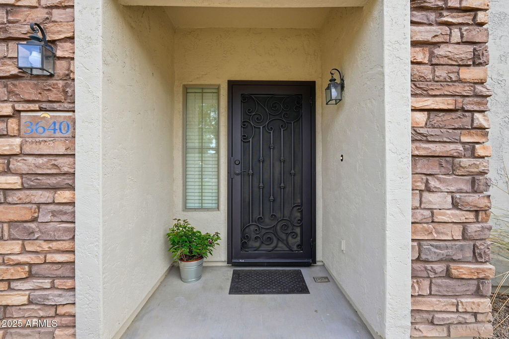 3640 W Muirfield Court - Photo 2